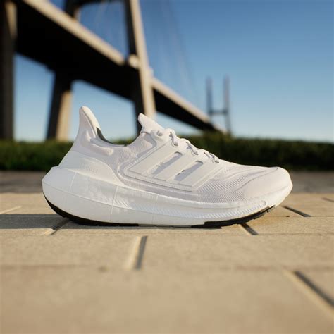 spezielles model adidas ultra boost schuhe